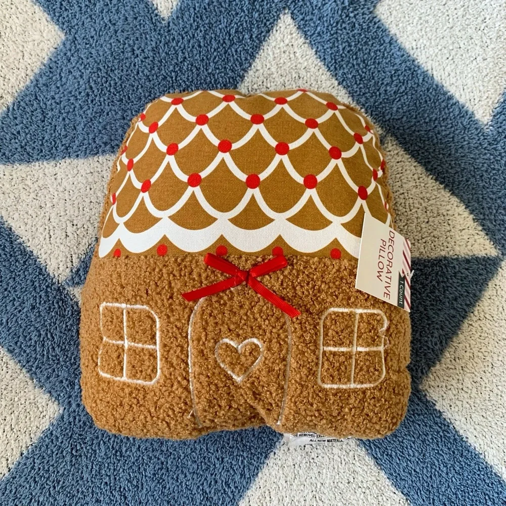 NEW! Target Christmas Gingerbread House Pillow - Bullseye's Playground™